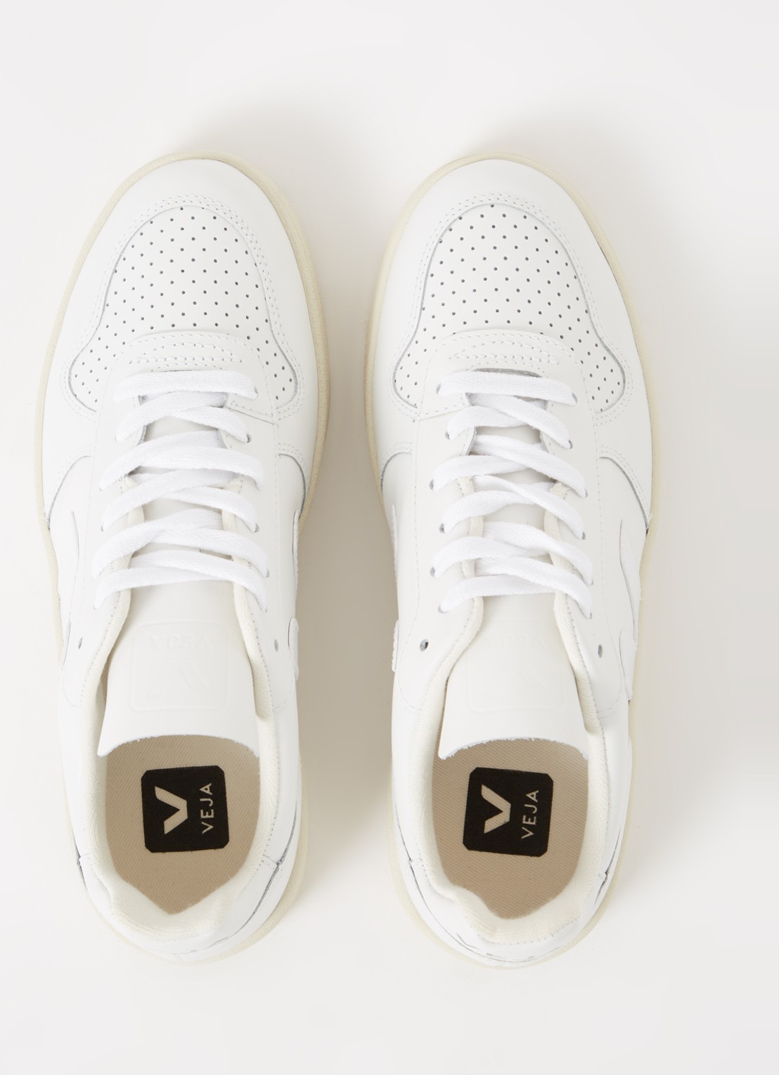 Veja V-10 sneaker van leer met logo  - detail 3 gebroken wit
