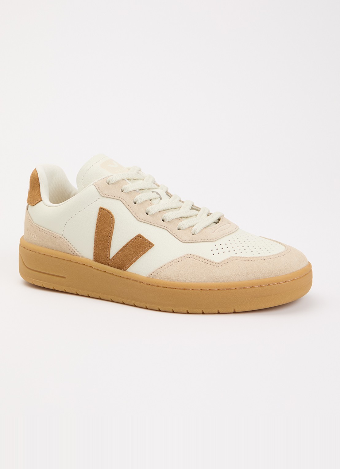 Veja V-90 sneaker van leer met suède details - voorkant 2 camel
