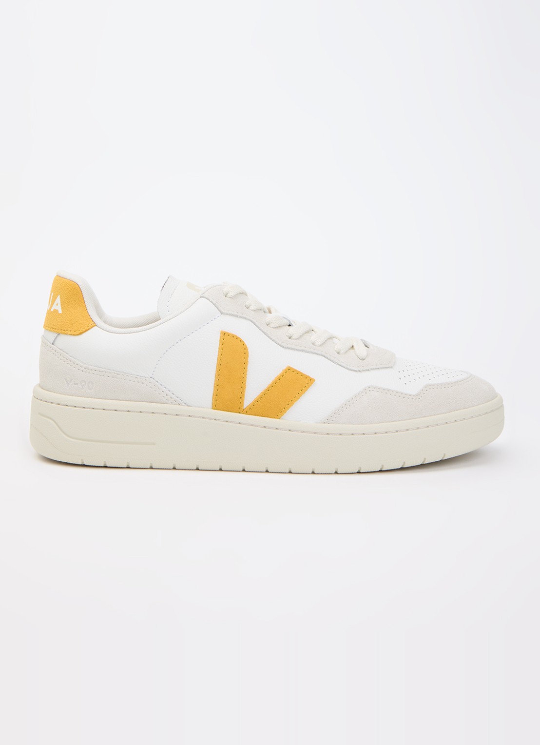 Veja V-90 sneaker van leer met suède details - voorkant 2 wit