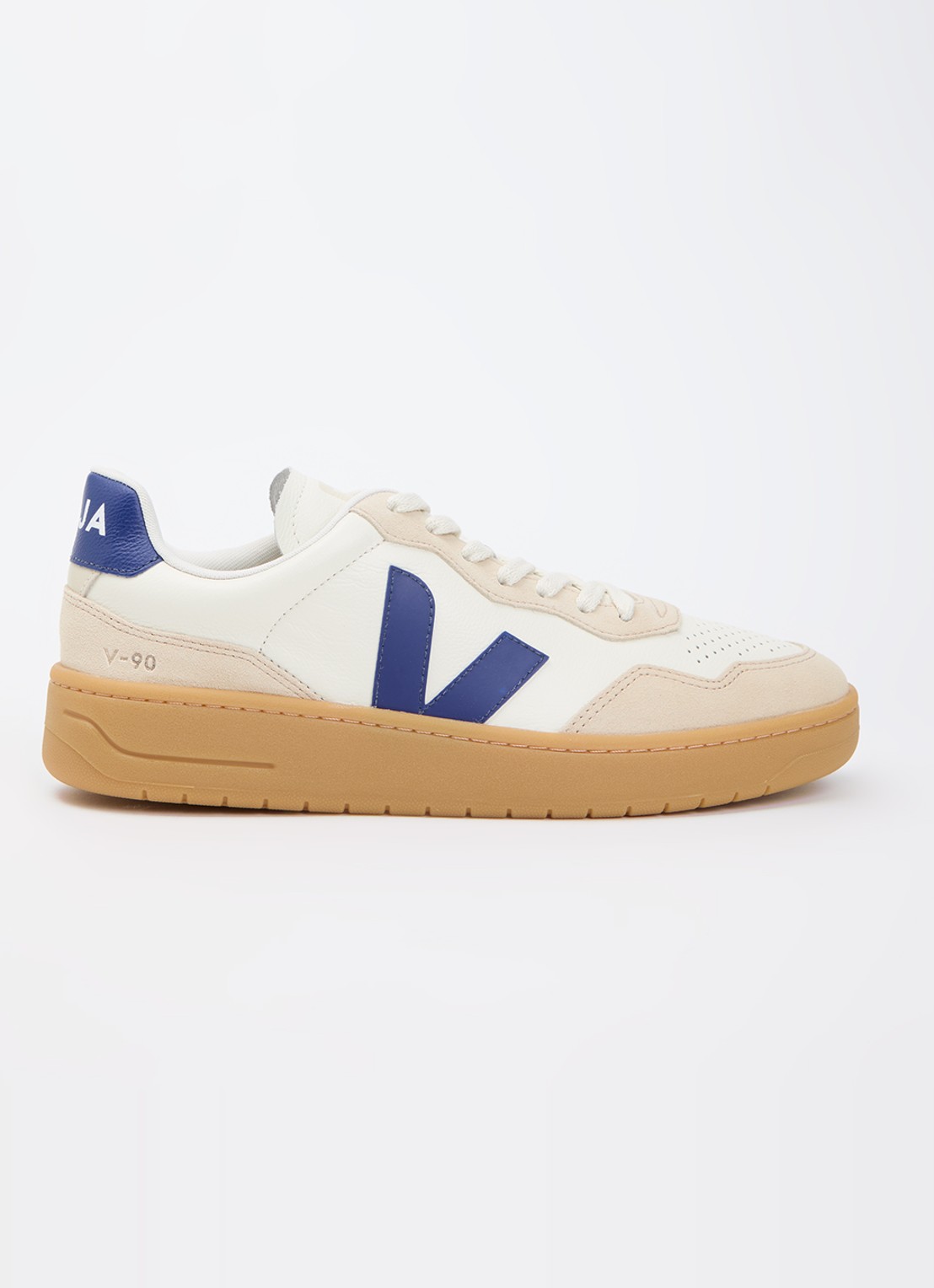 Veja V-90 sneaker van leer met suède details - voorkant 2 gebroken wit
