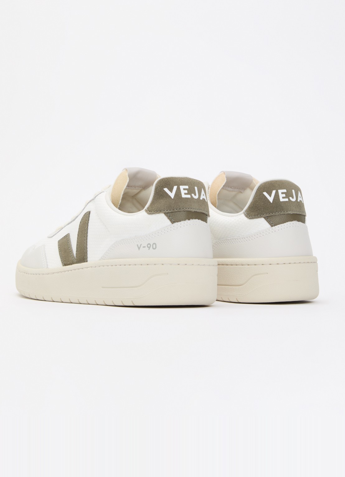 Veja V-90 sneaker van mesh met suède en leren details - achterkant 5 wit