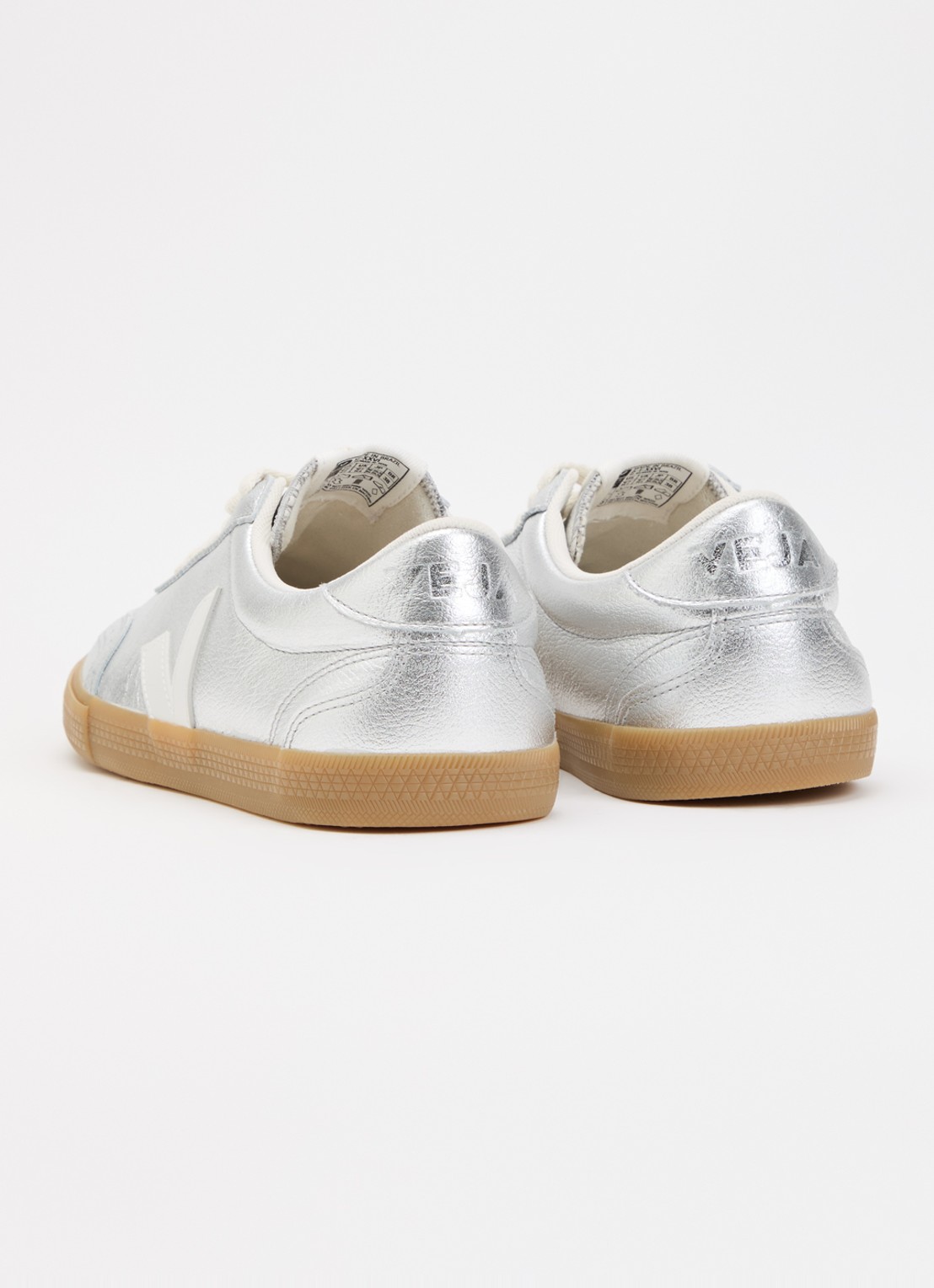 Veja Volley sneaker van leer met metallic finish - achterkant zilver