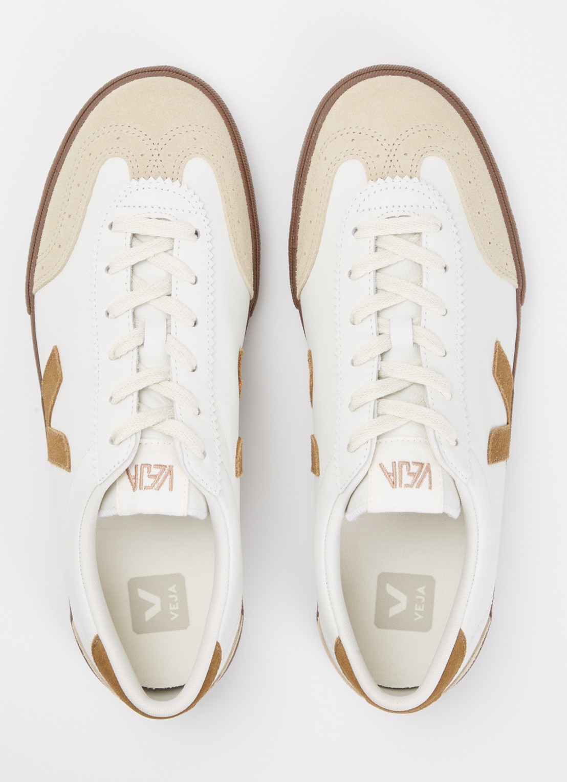 Veja Volley sneaker van leer met suède details - detail 3 beige