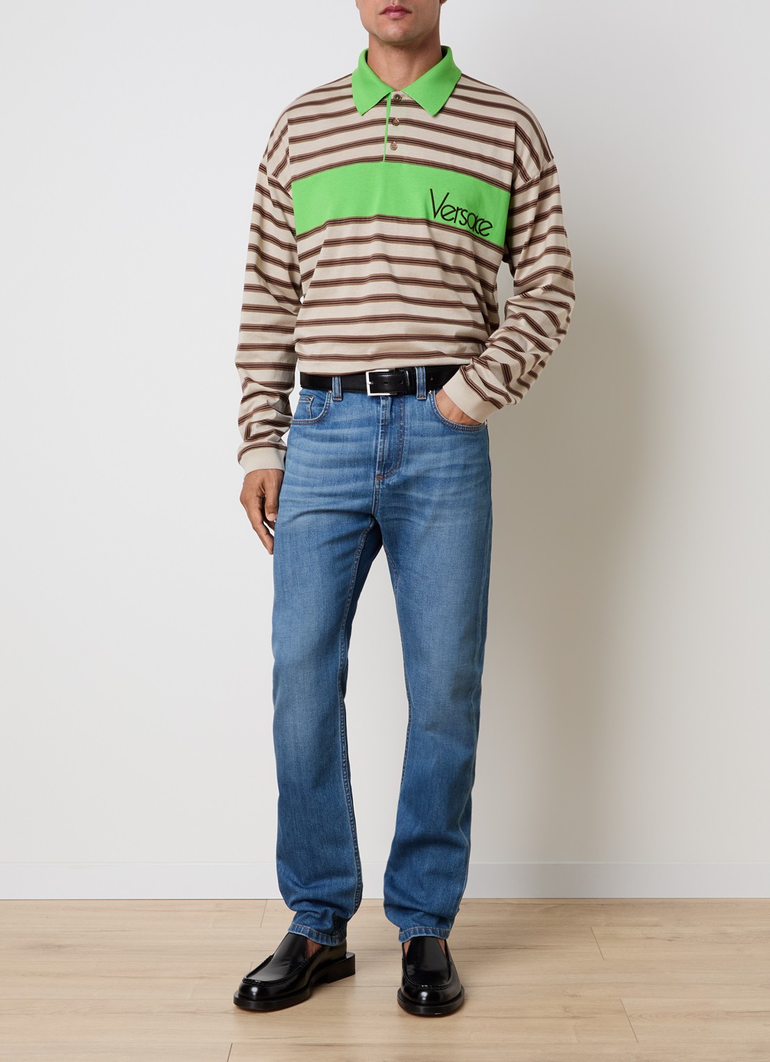 Versace Intarsia regular fit polo met logoborduring - voorkant 4 zand