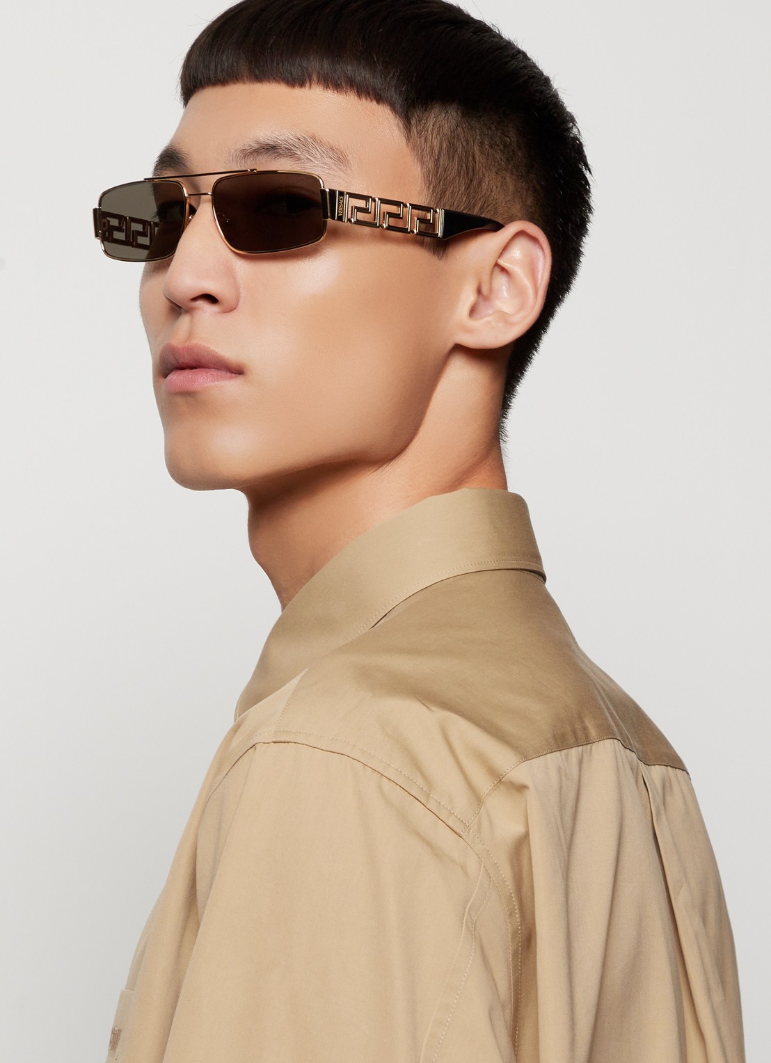 Versace Retro zonnebril VE2257  - voorkant 2 goud