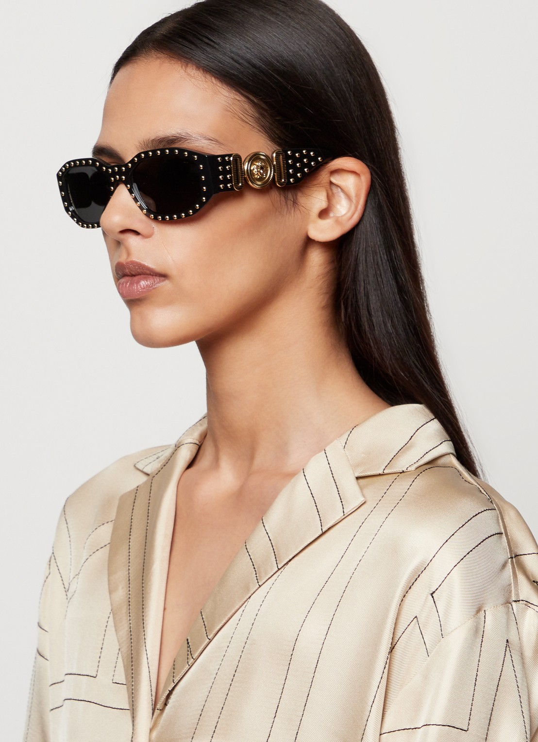 Versace Retro zonnebril VE4361 - voorkant 5 zwart