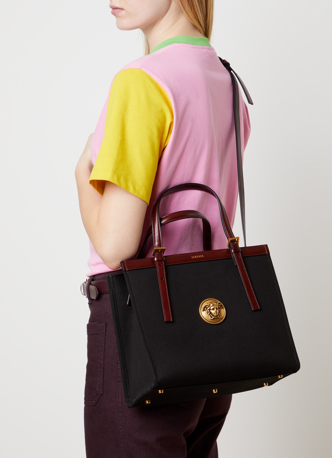 Versace Rivière Medium handtas met details van kalfsleer en verstelbare schouderriem - voorkant 6 zwart