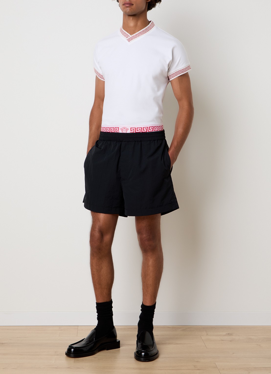 Versace Zwemshorts met steekzakken en logo - voorkant 2 zwart