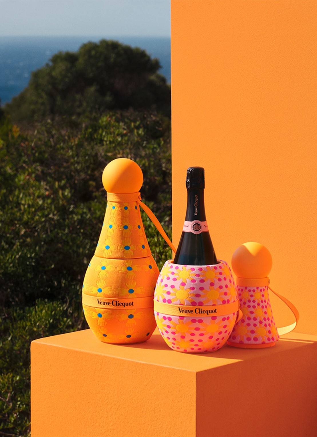 Veuve Clicquot Sun Totem Rosé champagne met wijnkoeler 750 ml - achterkant 3 beige