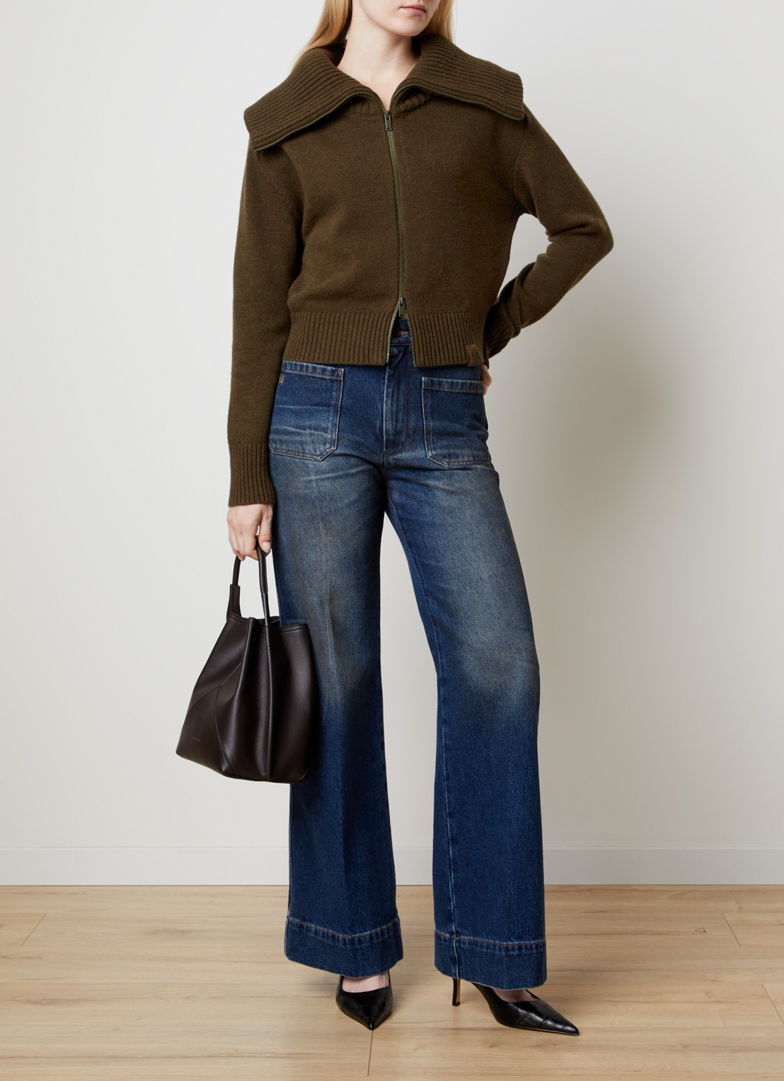 Victoria Beckham Alina high waist flared fit jeans met medium wassing - voorkant 5 indigo