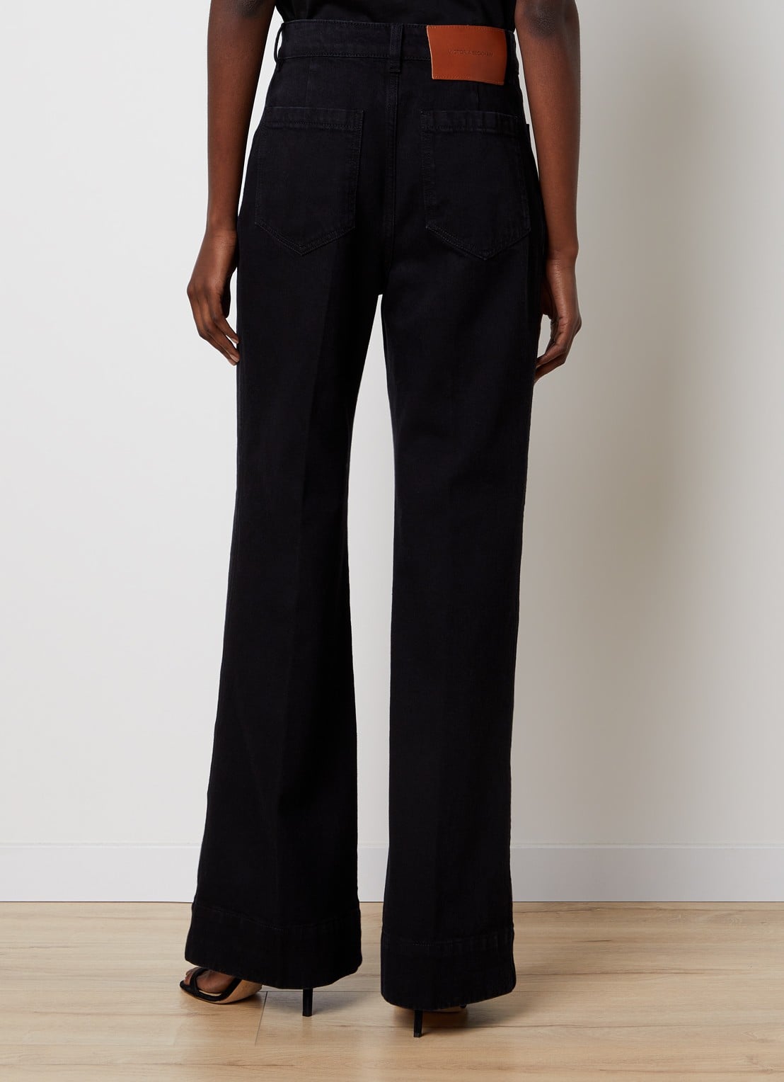 Victoria Beckham Alina high waist wide leg jeans met gekleurde wassing - achterkant 5 zwart