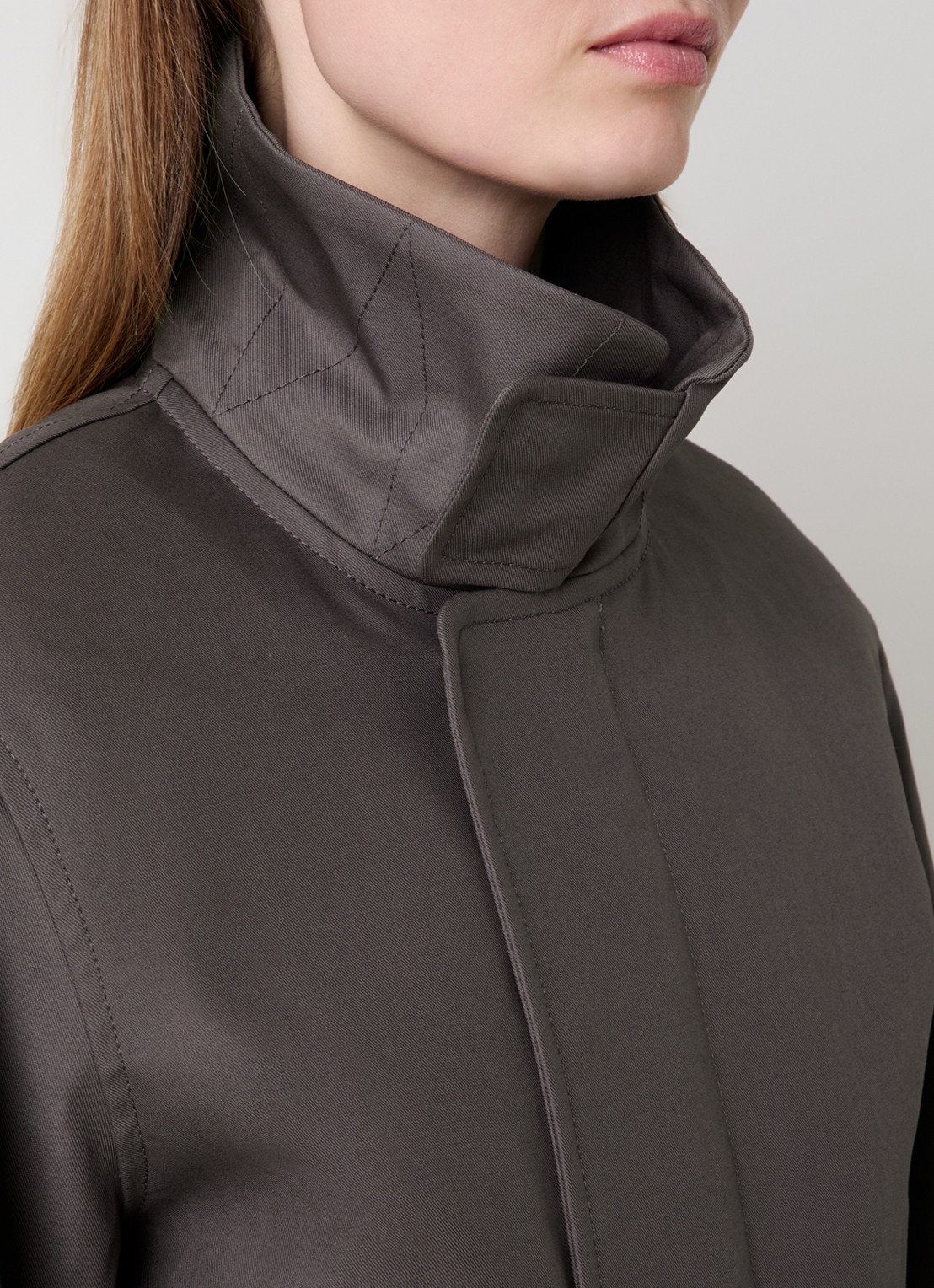 Victoria Beckham Bomberjack met steekzakken - detail 5 taupe
