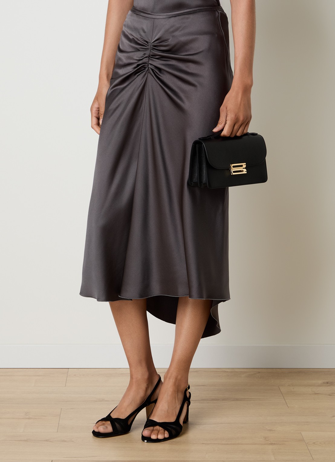 Victoria Beckham Dorian Small handtas van kalfsleer met afneembare schouderriem - voorkant 3 zwart