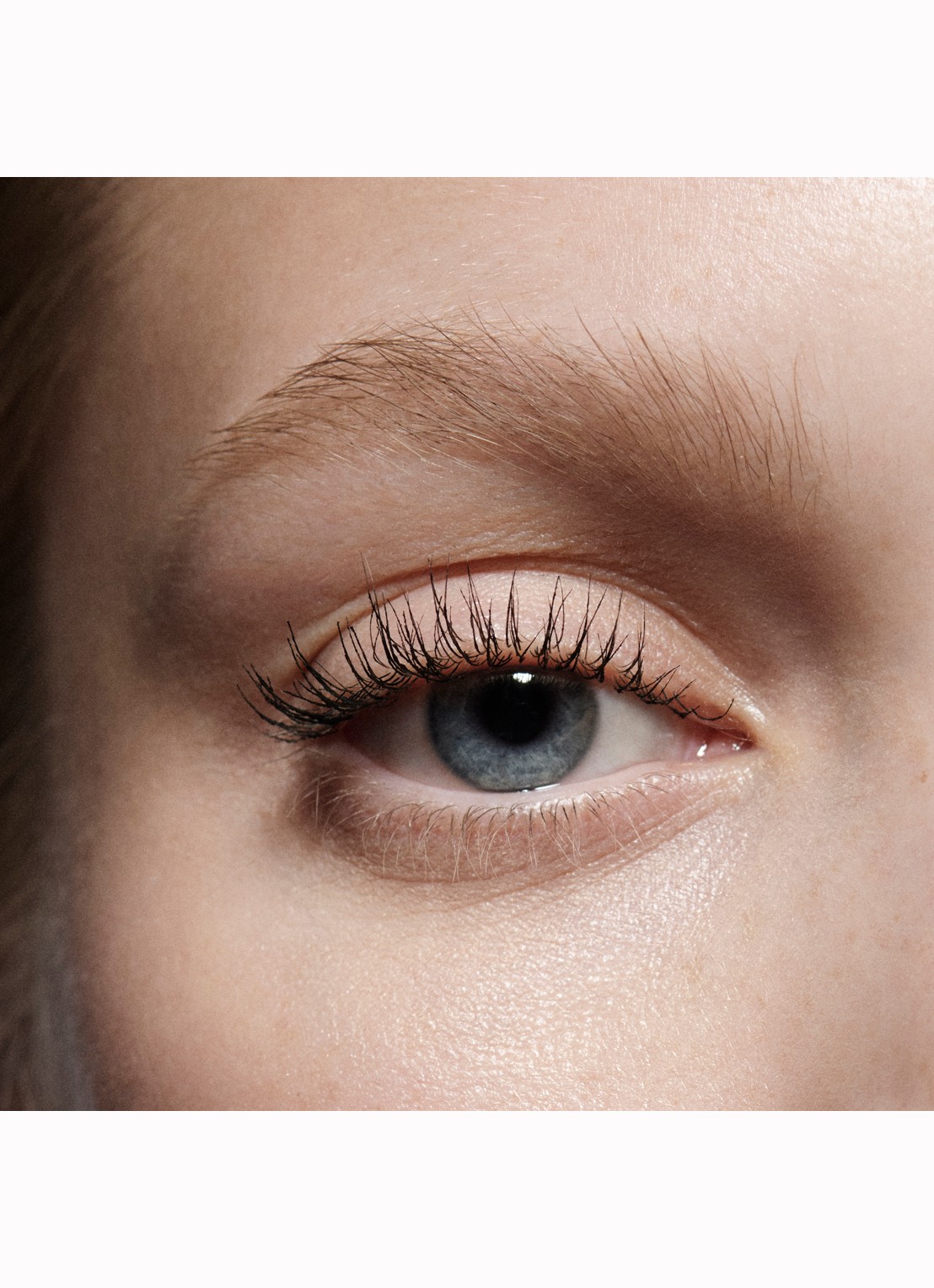 Victoria Beckham Future Lash Mascara - detail 3 black