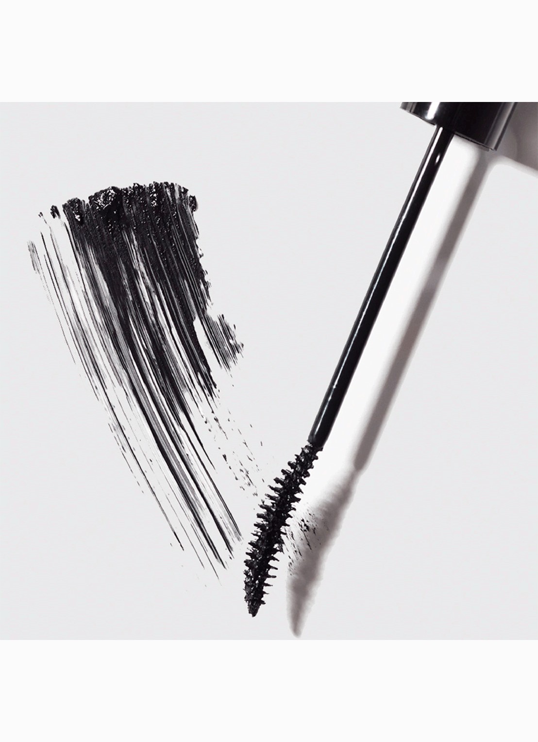 Victoria Beckham Future Lash Mascara - detail 4 black