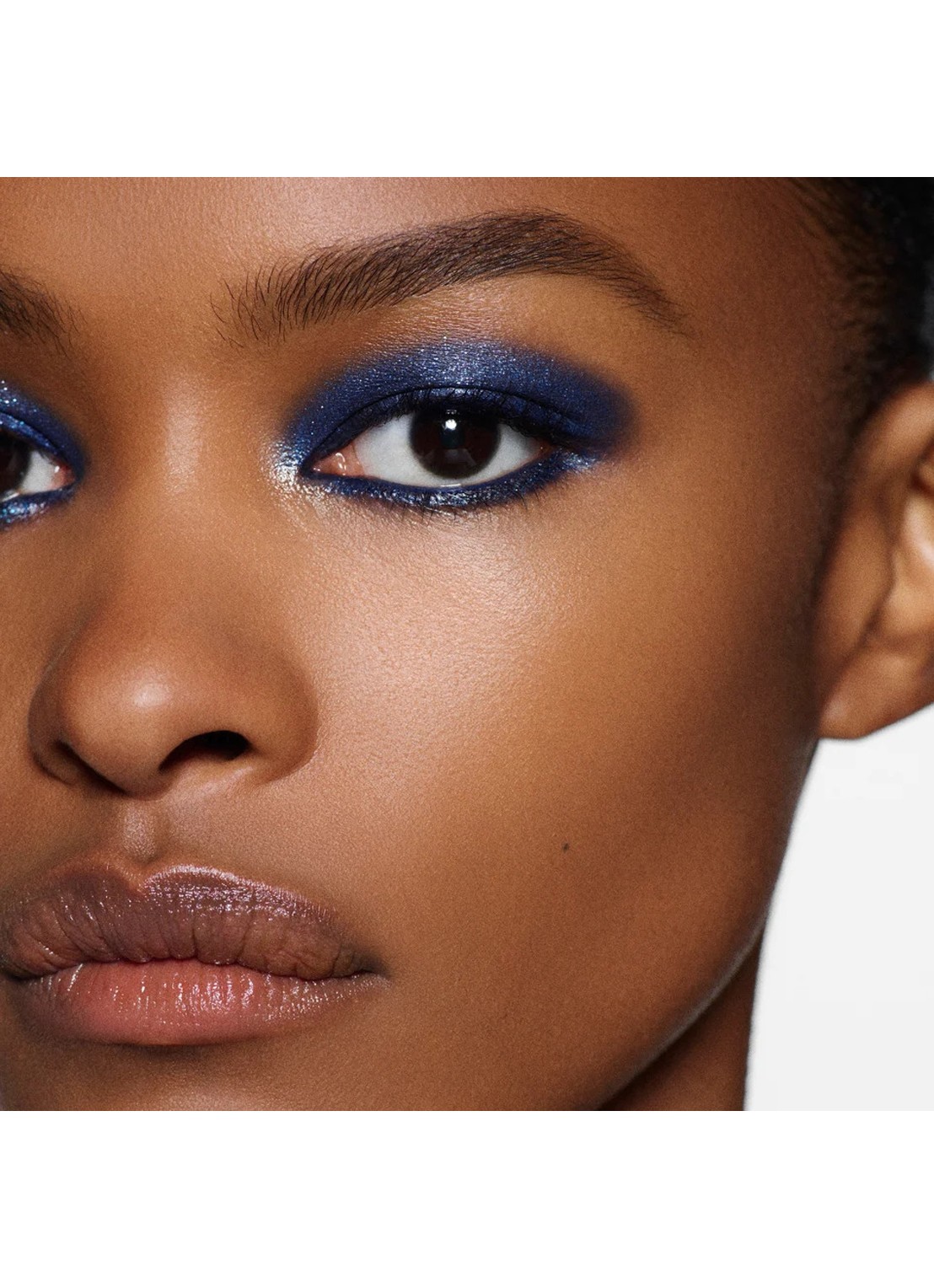 Victoria Beckham Satin Kajal Liner - waterproof eyeliner - detail 4 navy noir pavé
