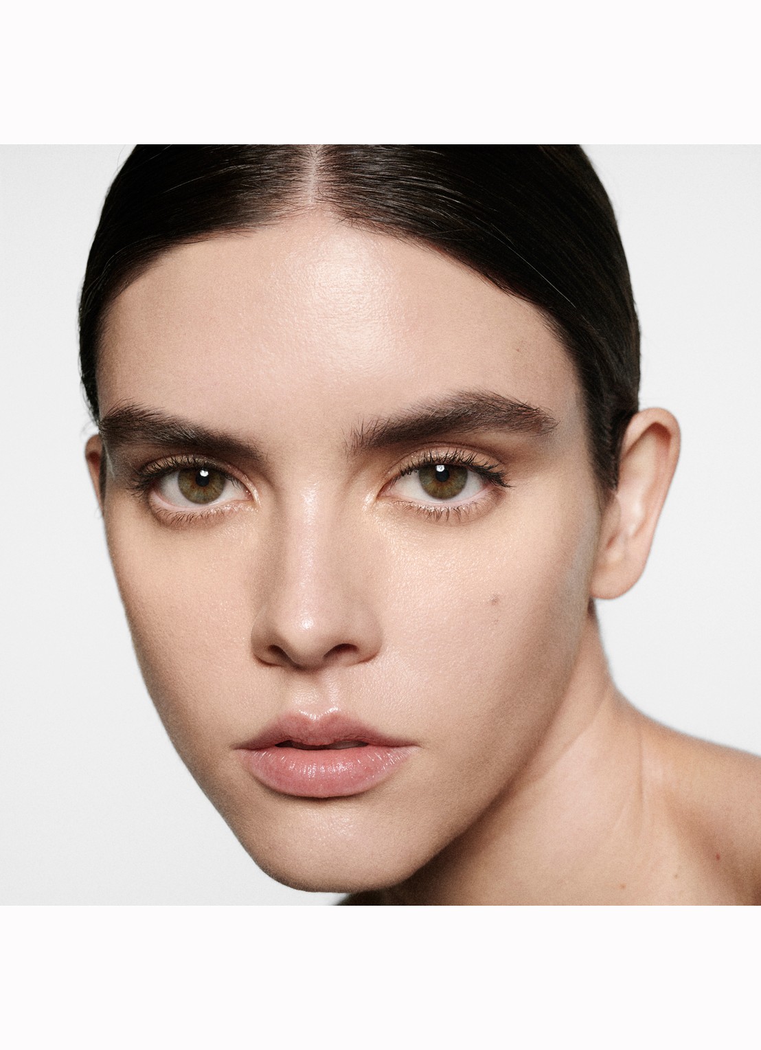 Victoria Beckham The Concealer Pen - detail 4 fl2