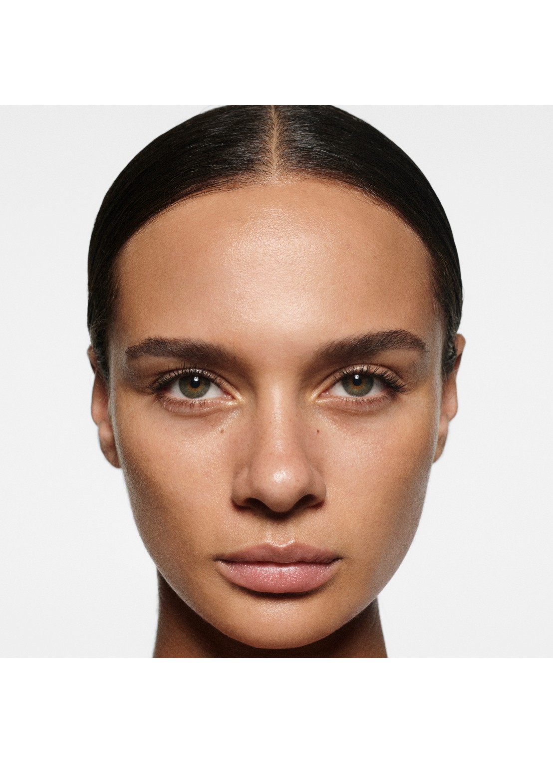 Victoria Beckham The Concealer Pen - detail 2 lm2