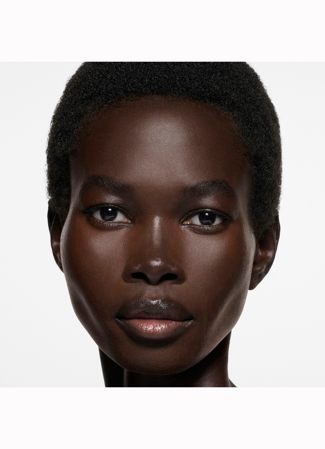 Victoria Beckham The Foundation Drops - foundation - detail 4 18 rich
