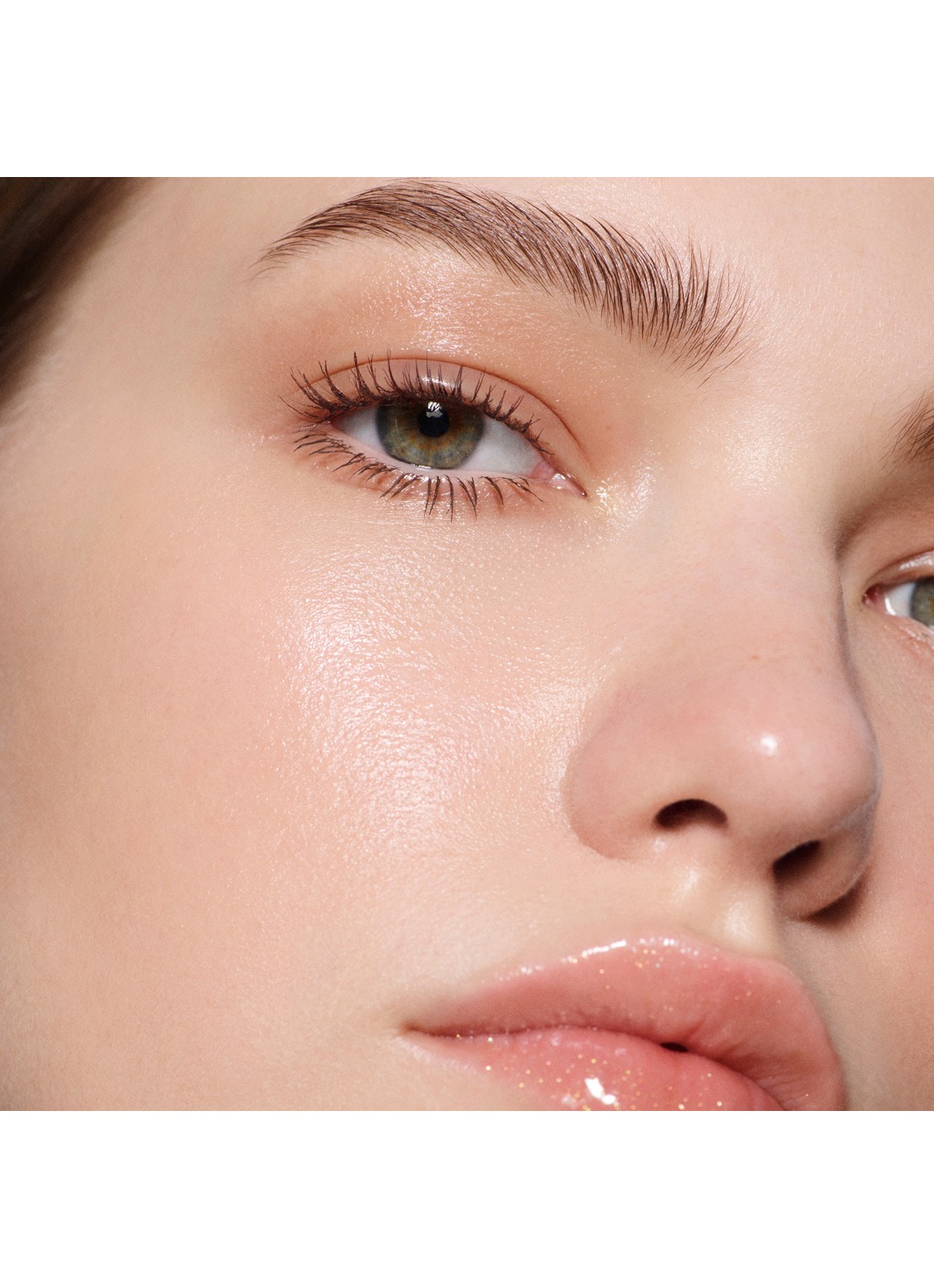 Victoria Beckham Vast Lash Mascara - detail 2 cocoa