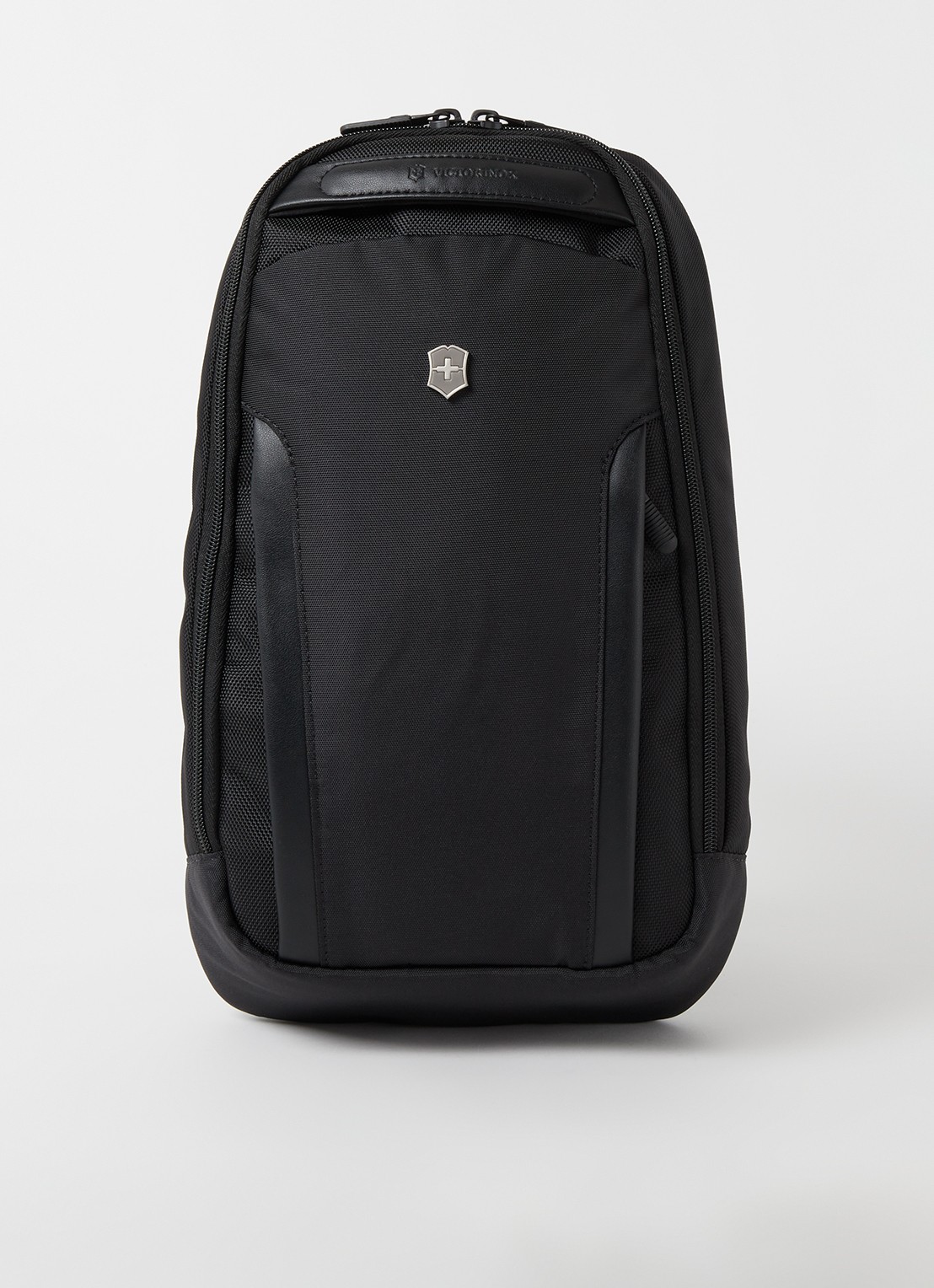 Victorinox Altmont Professional rugzak met logo - voorkant 2 zwart