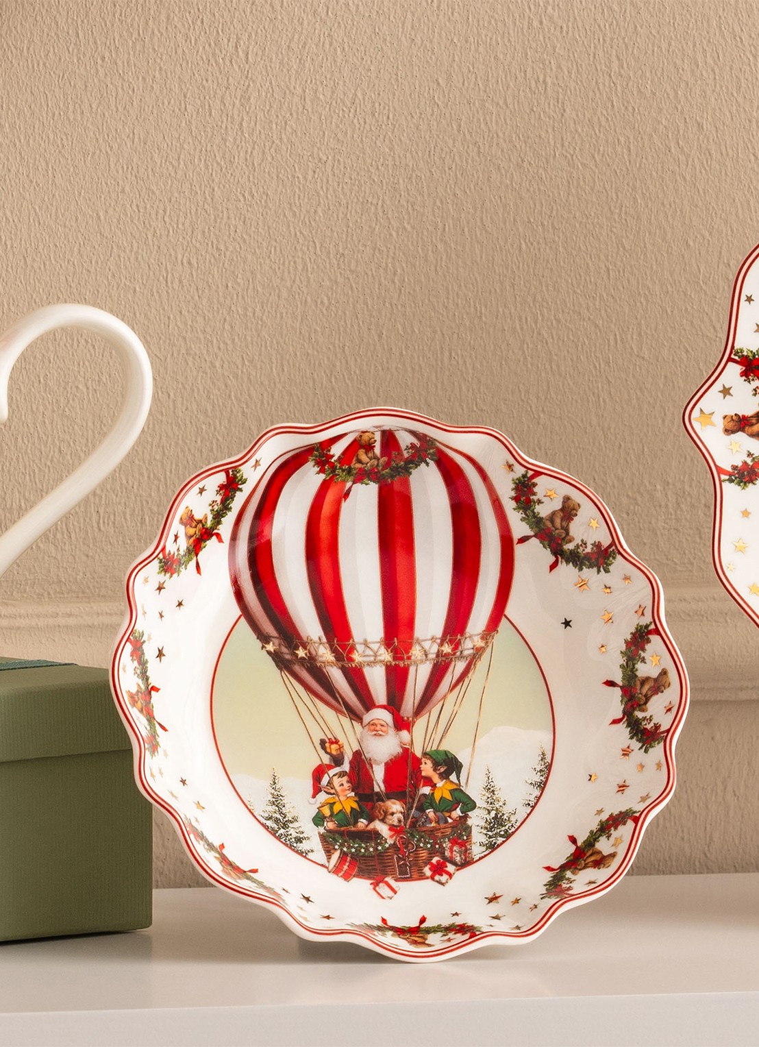 Villeroy & Boch 2026 schaal 16,3 cm - achterkant rood