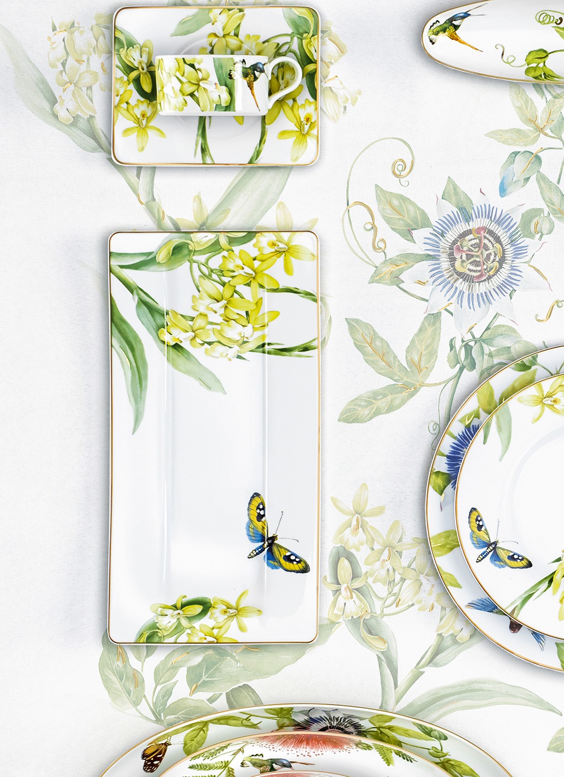 Villeroy & Boch Amazonia serveerschaal 29 cm - achterkant donkerblauw