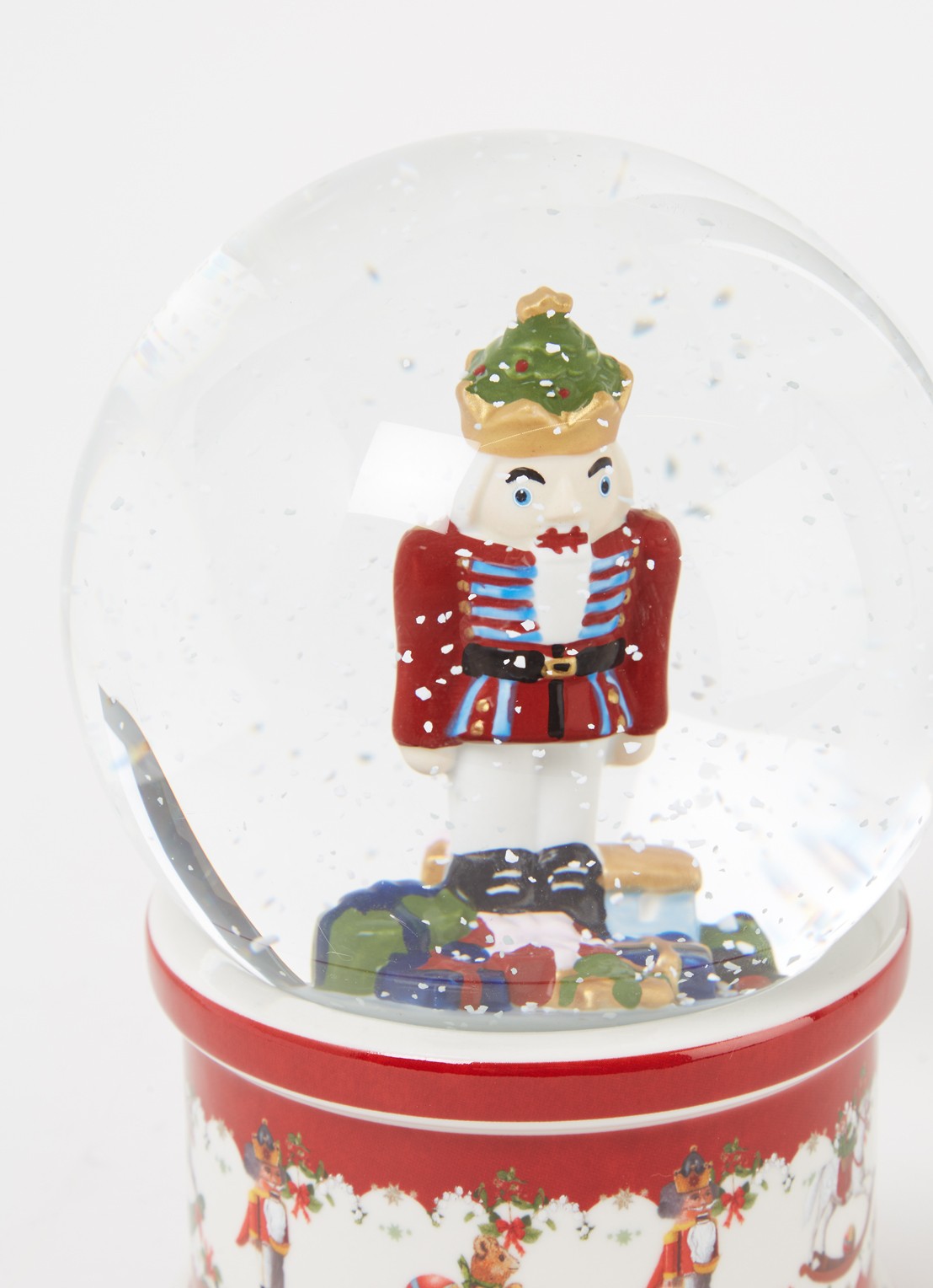 Villeroy & Boch Christmas Toys sneeuwbol 17 cm - detail 3 steenrood
