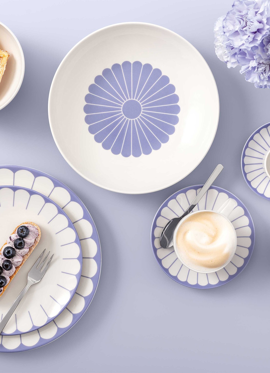 Villeroy & Boch Fleur koffieschotel 15 cm - voorkant 3 lichtblauw