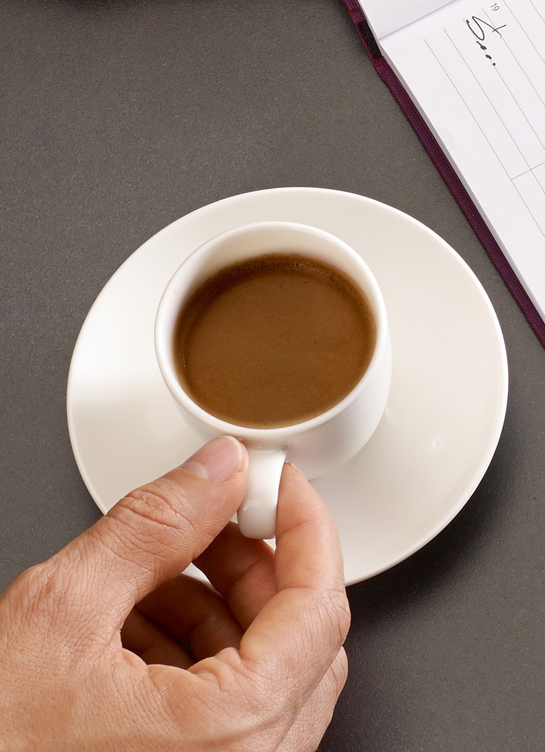Villeroy & Boch For Me espressokopje 10 cl - voorkant 2 gebroken wit