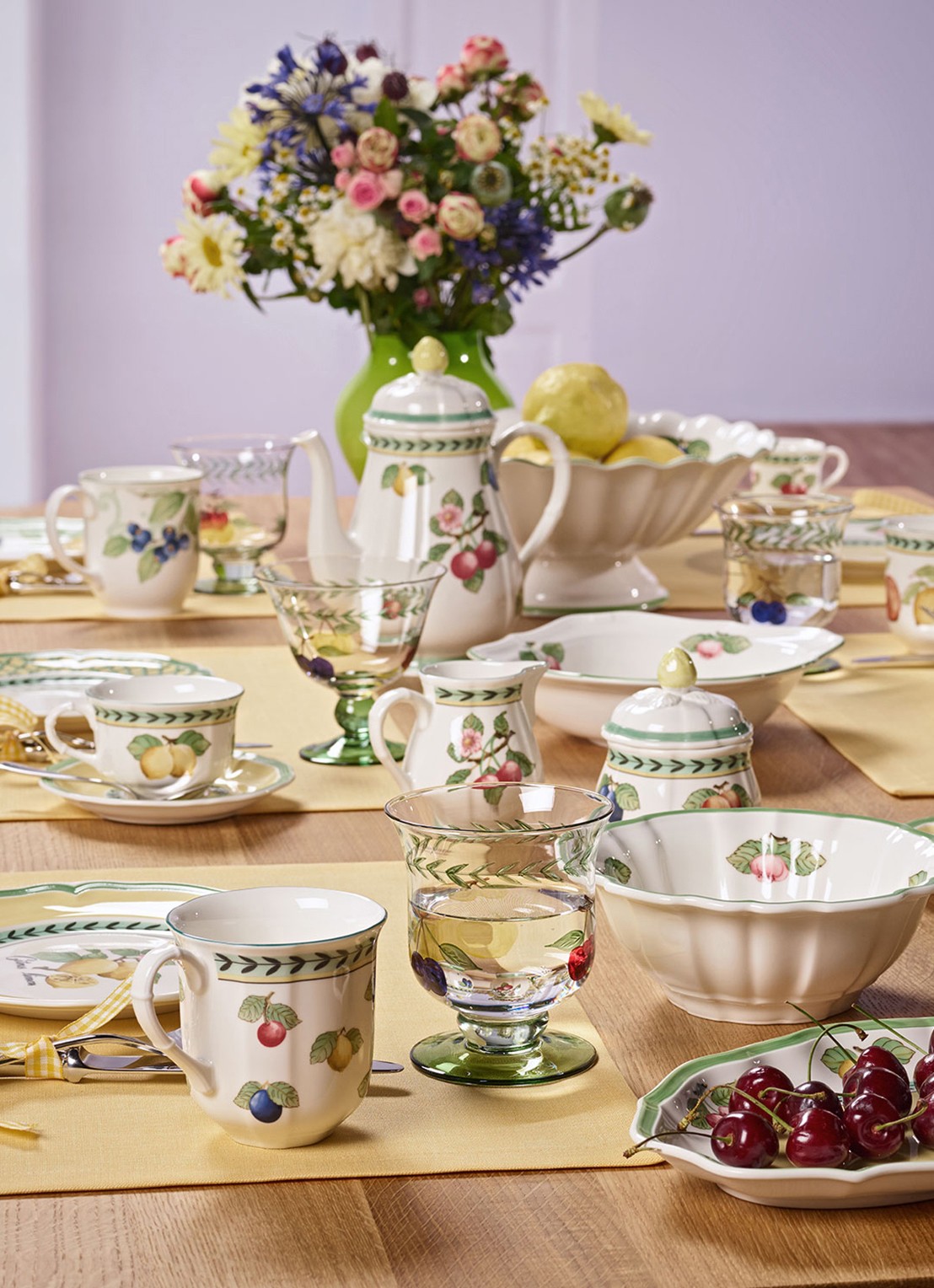 Villeroy & Boch French Garden Fleurence melkkan 25 cl - voorkant 2 gebroken wit