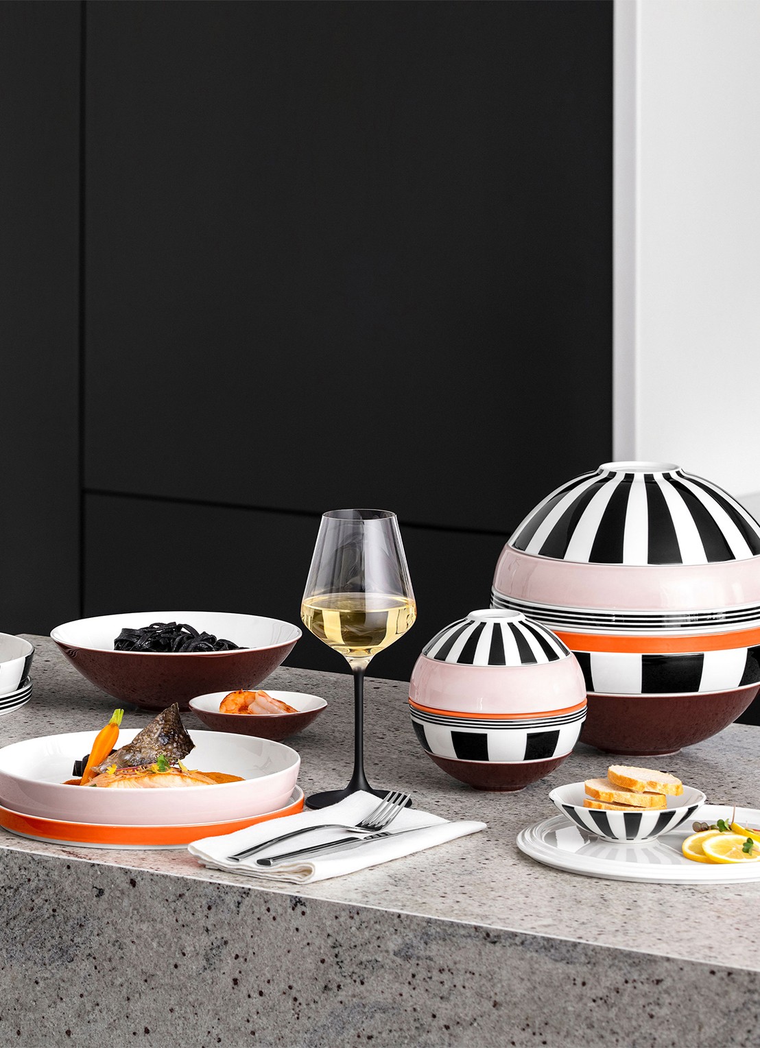 Villeroy & Boch Iconic La Boule Memphis serviesset 7-delig - detail 4 lichtroze