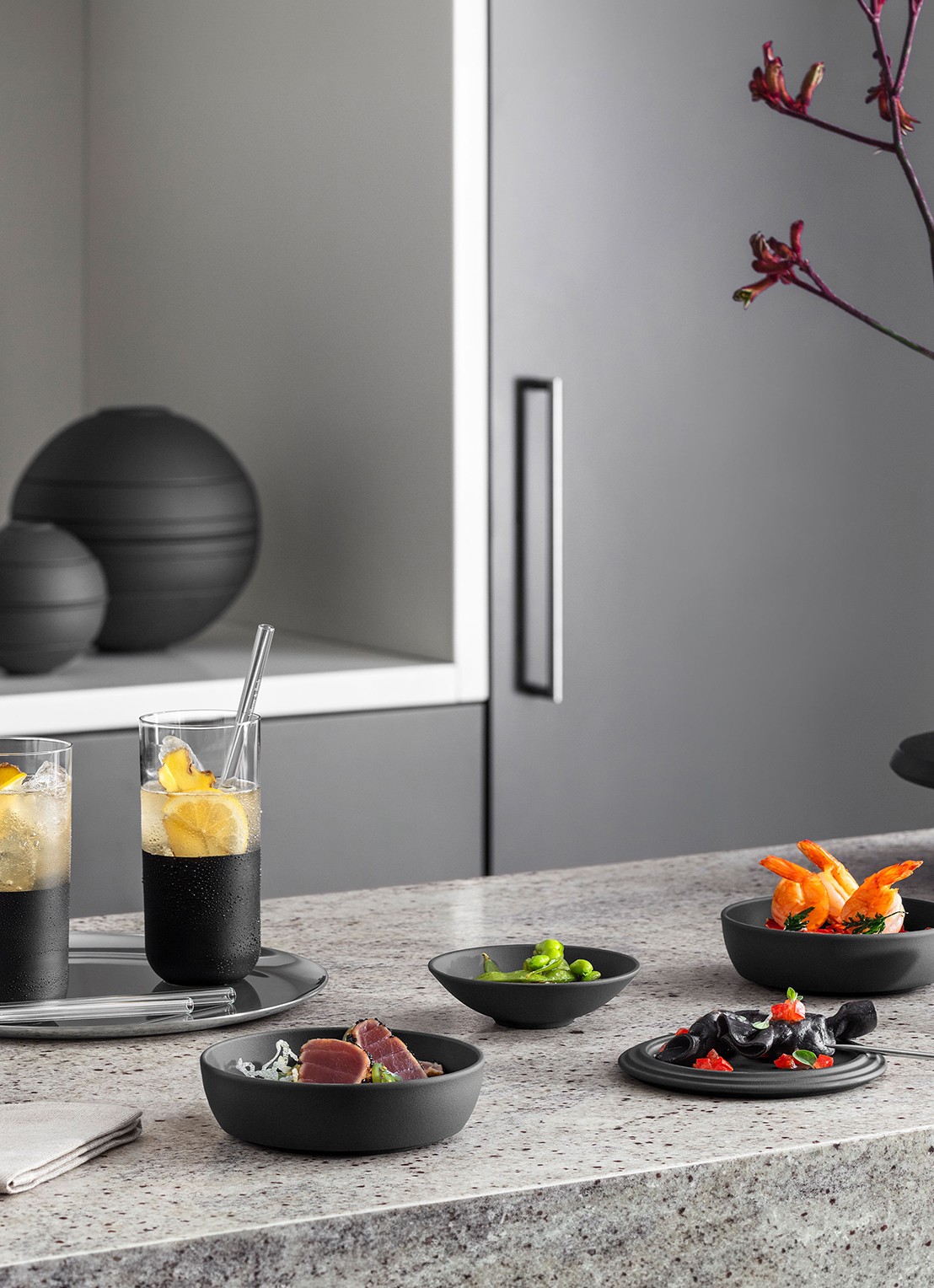 Villeroy & Boch Iconic La petite Boule serviesset 5-delig - voorkant 3 zwart