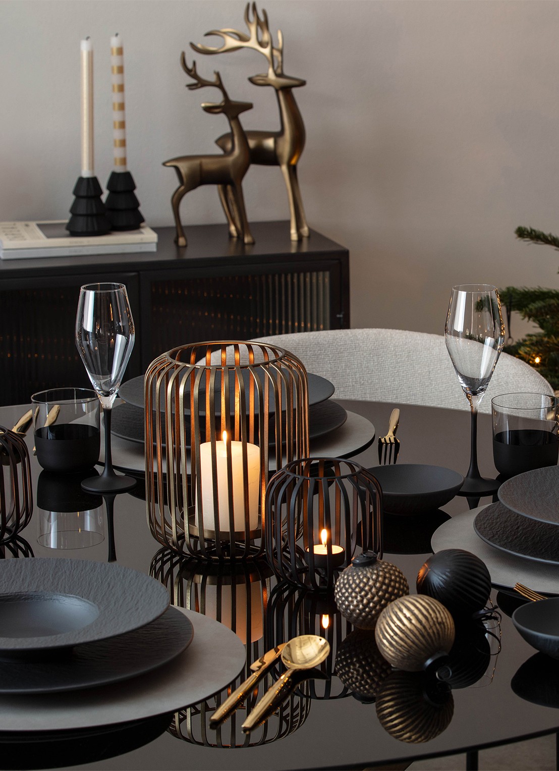 Villeroy & Boch Kerstbal 8 cm set van 3 - achterkant zwart