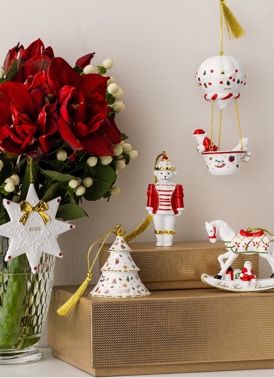 Villeroy & Boch Kerstboom 2026 kersthanger 8,4 cm - detail wit