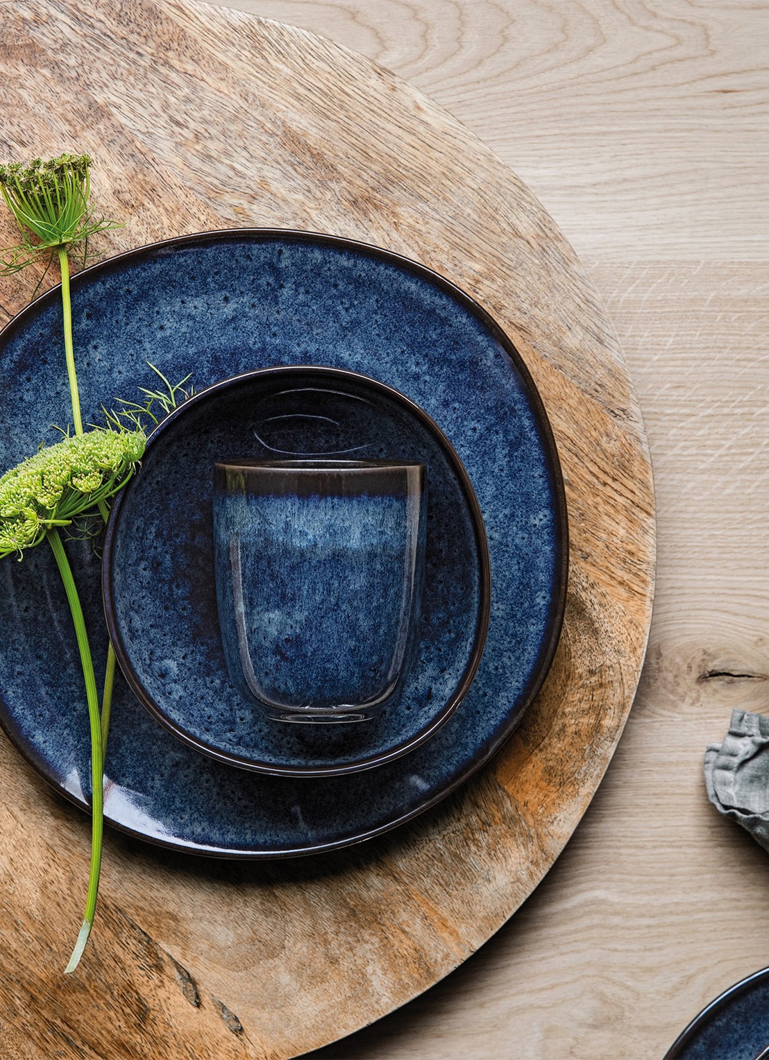 Villeroy & Boch Lave Bleu ontbijtbord 23 cm - detail 2 donkerblauw