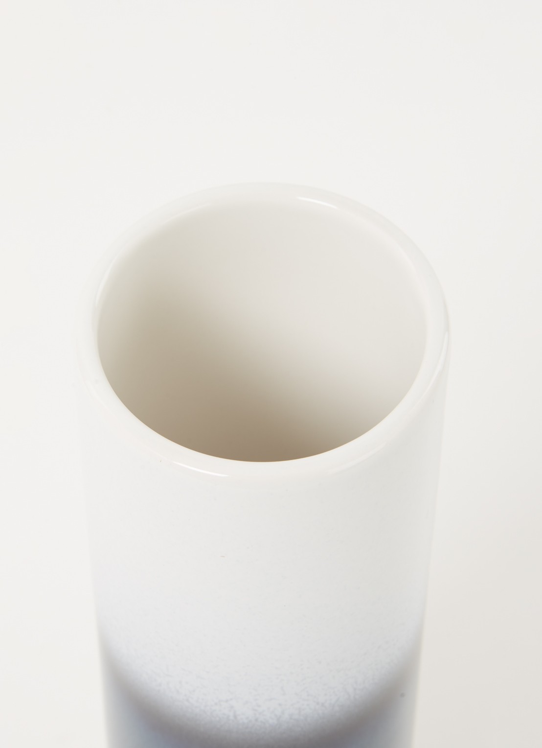 Villeroy & Boch Lave Cylinder vaas 15,5 cm - detail 4 staalblauw