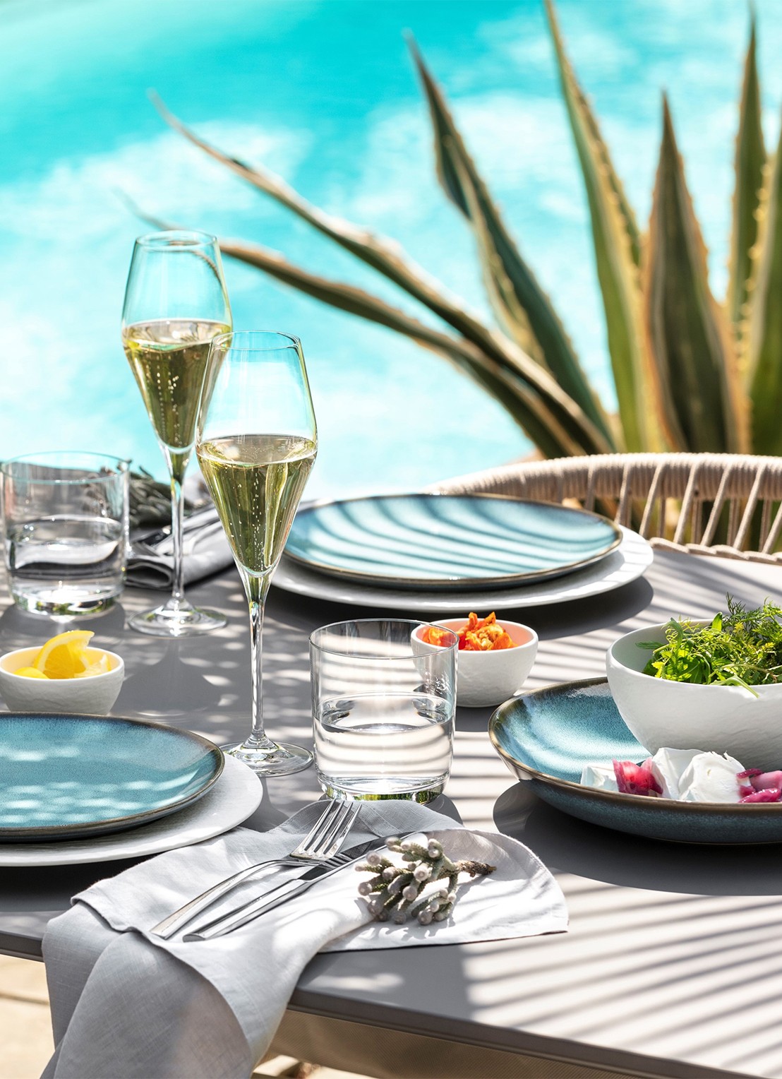 Villeroy & Boch Lave Glacé dinerbord 28 cm - achterkant turquoise