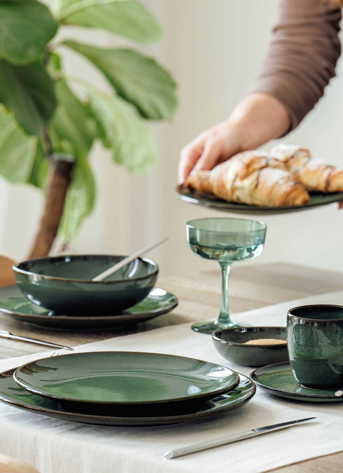 Villeroy & Boch Lave Vert diep bord 22 cm - detail 3 donkergroen