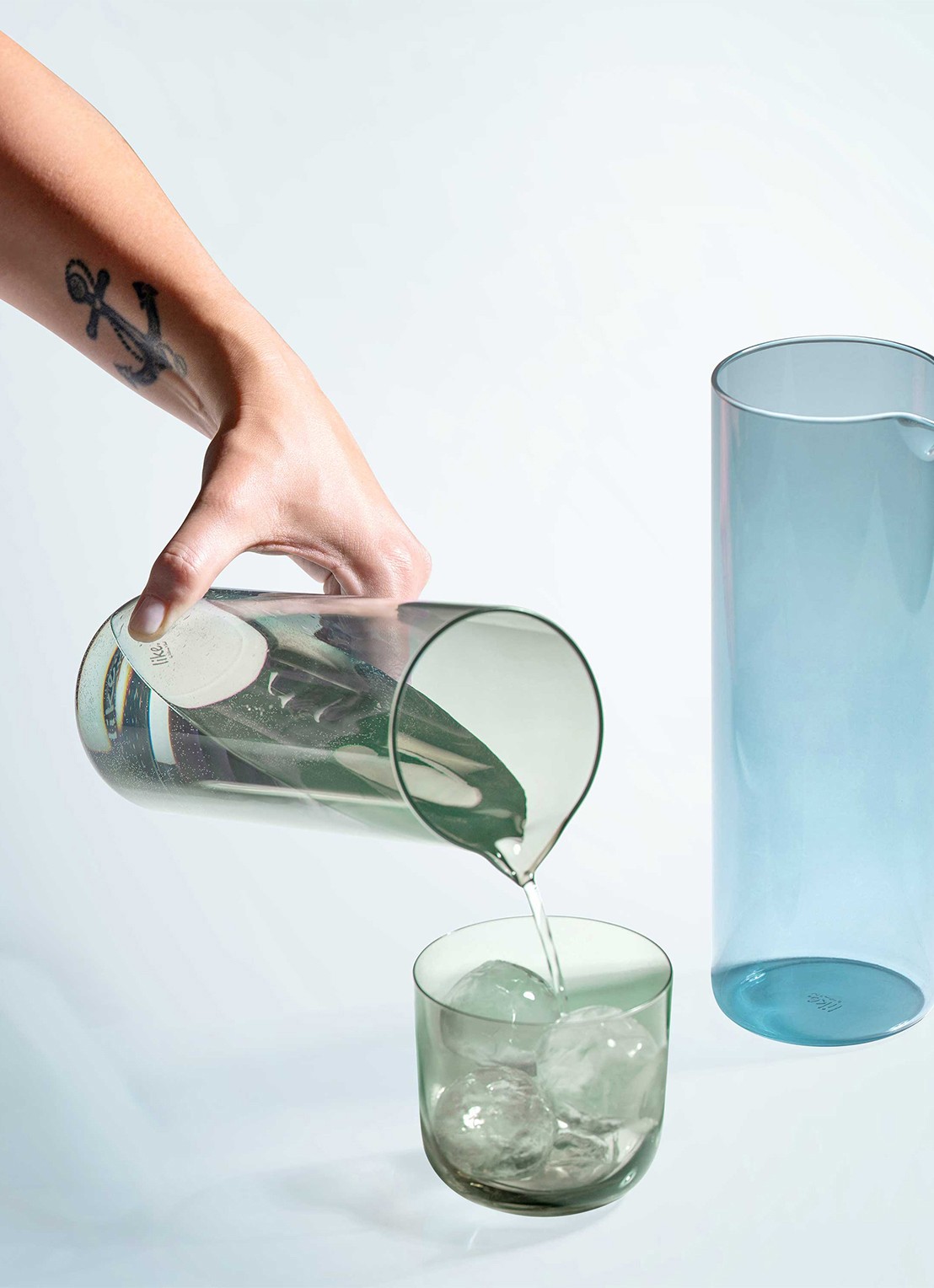 Villeroy & Boch Like Ice waterkan 1 liter - detail 4 blauw