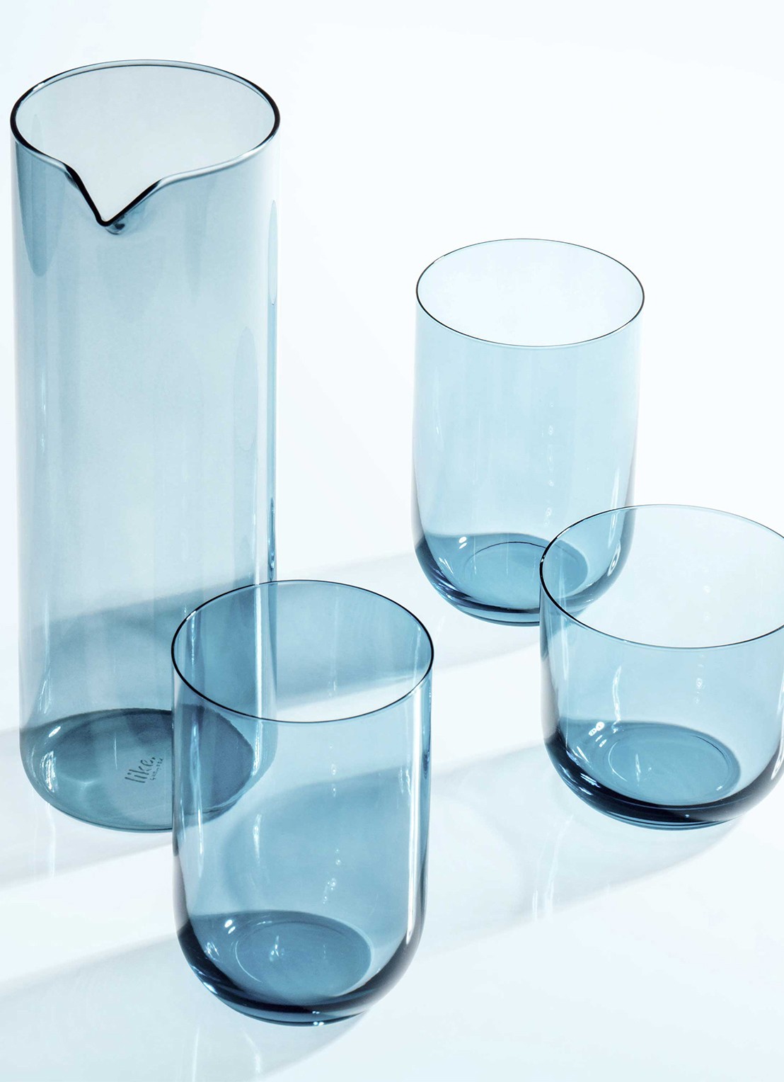 Villeroy & Boch Like Ice waterkan 1 liter - voorkant 3 blauw