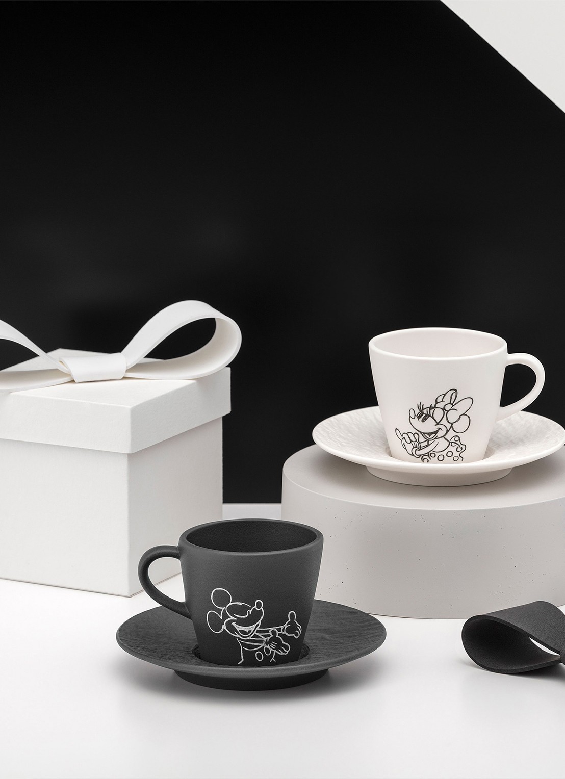 Villeroy & Boch Manufacture Rock blanc - Mickey Mouse espressokopje - detail wit