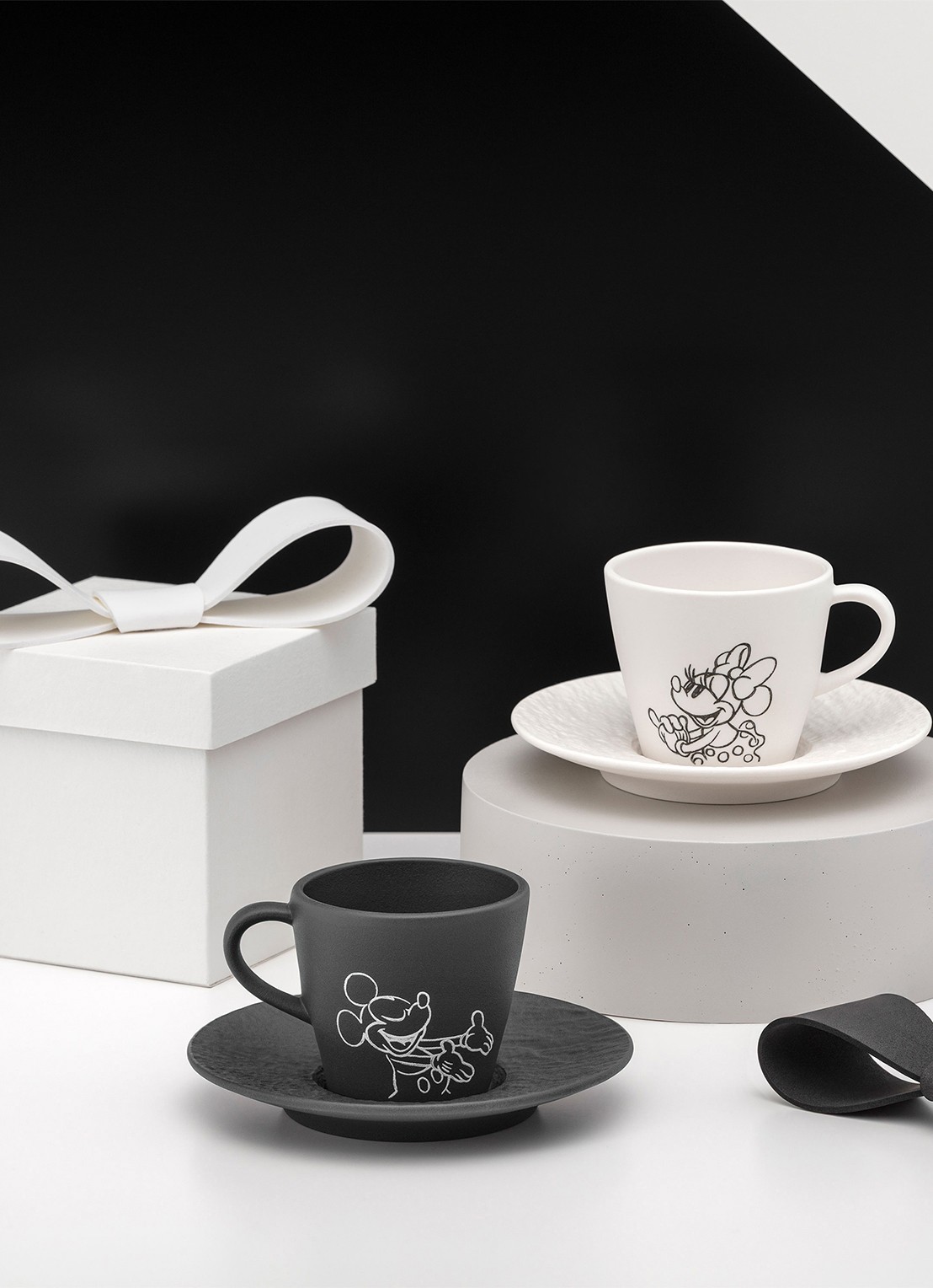 Villeroy & Boch Manufacture Rock - Mickey Mouse schotel 12 cm - achterkant 5 zwart