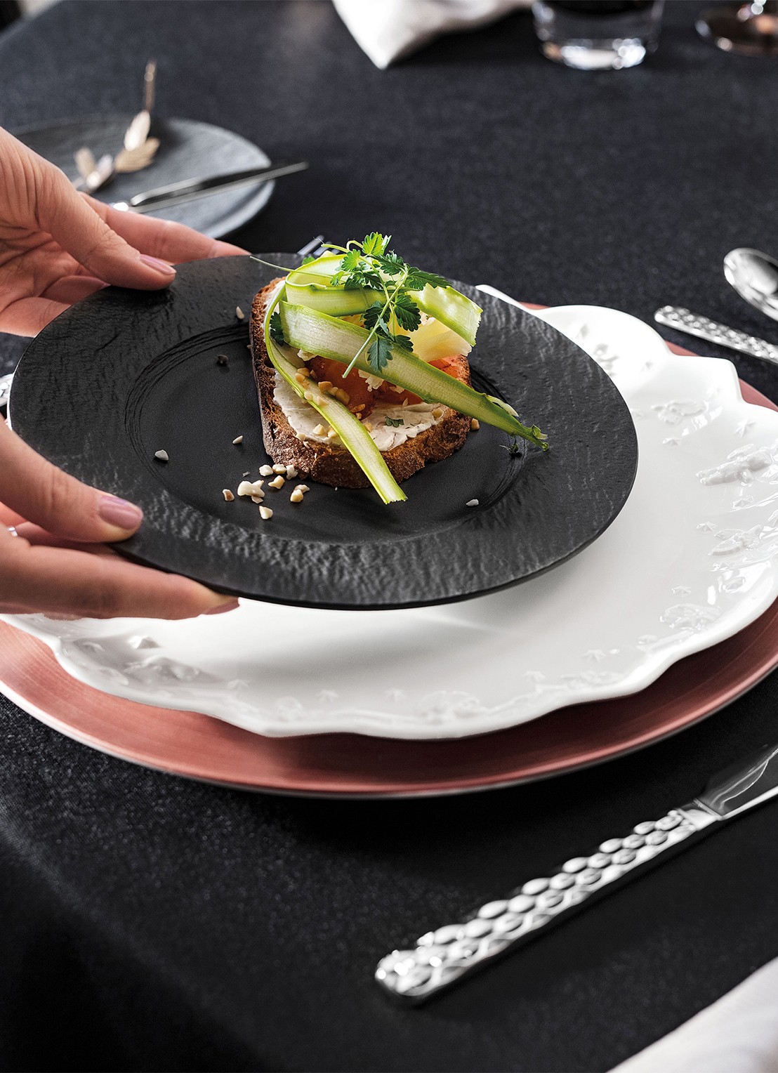 Villeroy & Boch Manufacture Rock ontbijtbord 22 cm - achterkant antraciet