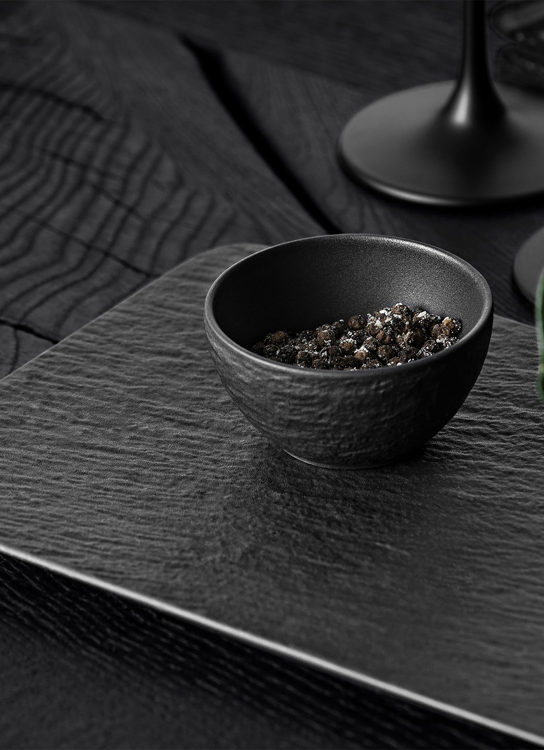 Villeroy & Boch Manufacture Rock serveerplank van porselein 35 x 18 cm - detail 4 antraciet