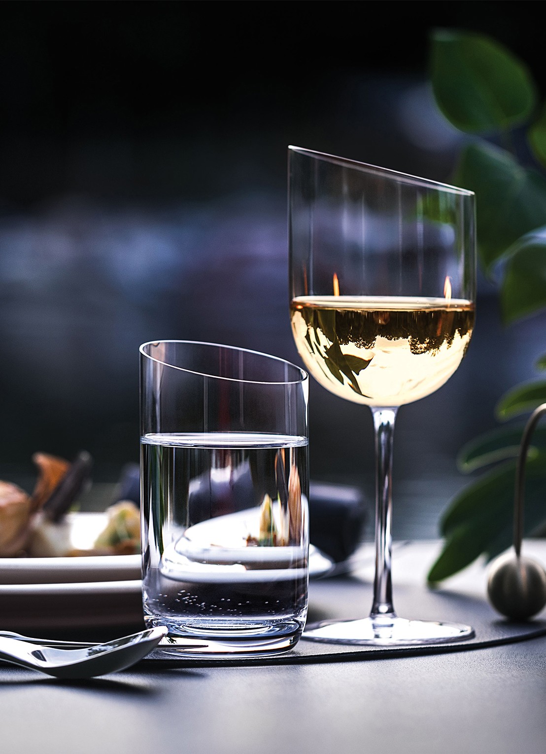 Villeroy & Boch NewMoon drinkglas 26 cl set van 4 - detail 3 transparant