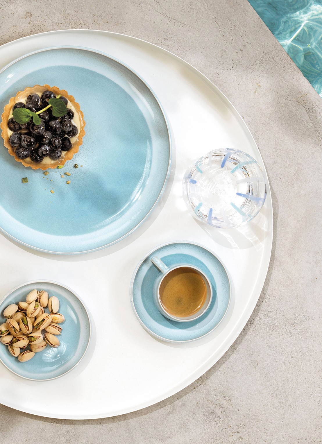 Villeroy & Boch Perlemor espressokopje - voorkant 2 aquablauw
