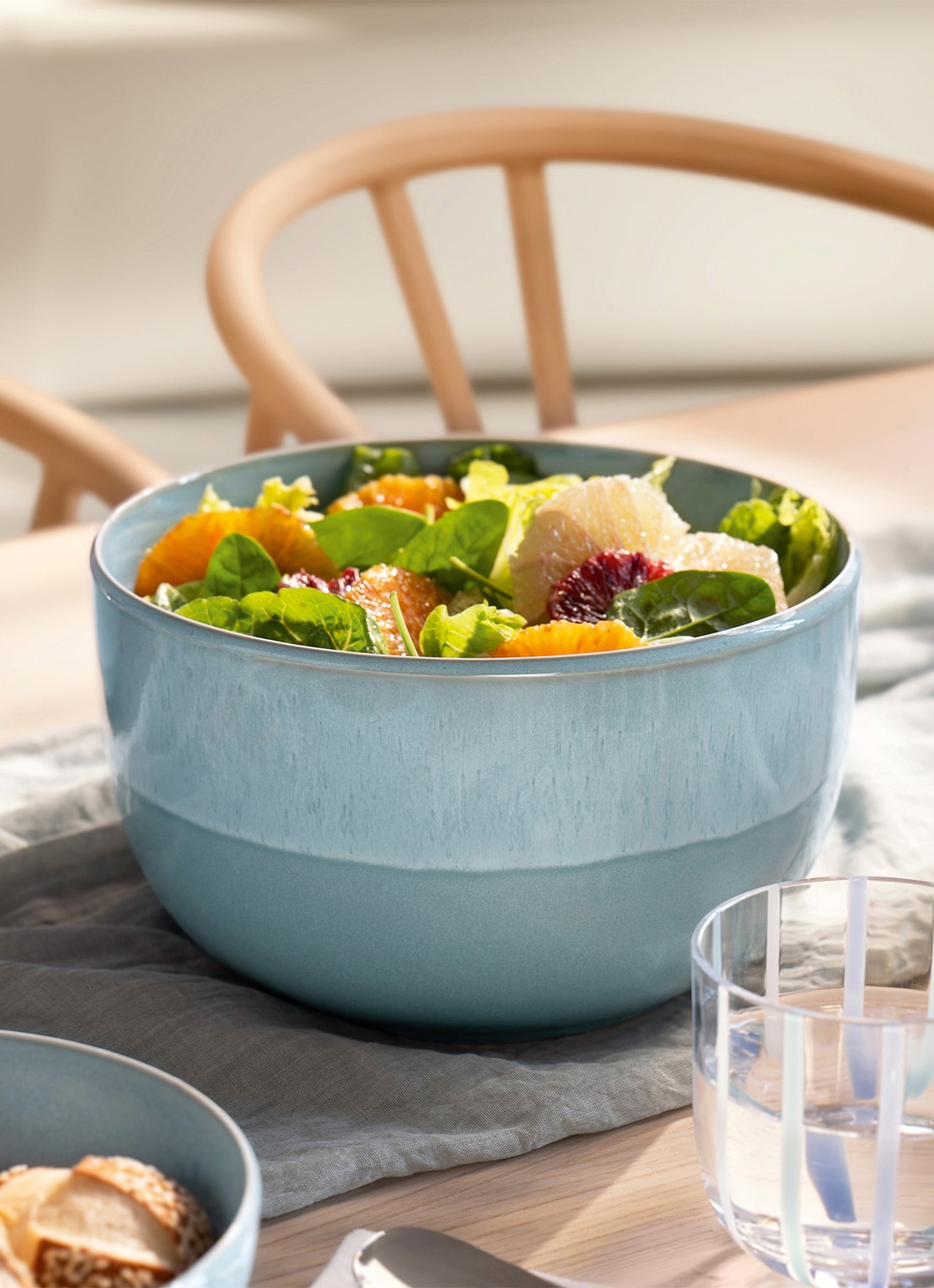 Villeroy & Boch Perlemor saladeschaal 22,5 cm - achterkant 3 aquablauw