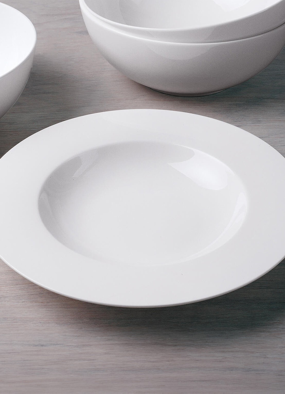 Villeroy & Boch Royal diep ontbijtbord 24 cm - voorkant 2 gebroken wit