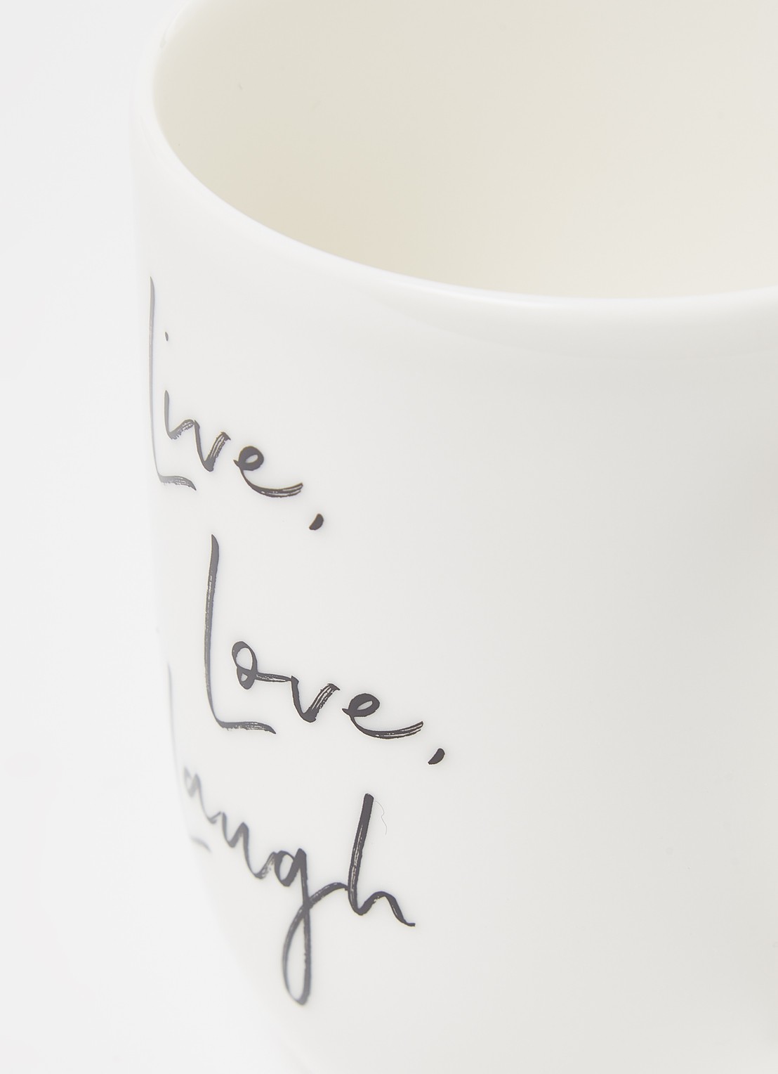 Villeroy & Boch Statement Live, Love, Laugh kopje 34 cl - detail gebroken wit